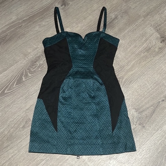 All saints satin silk mini dress-size 8 - Picture 3 of 3